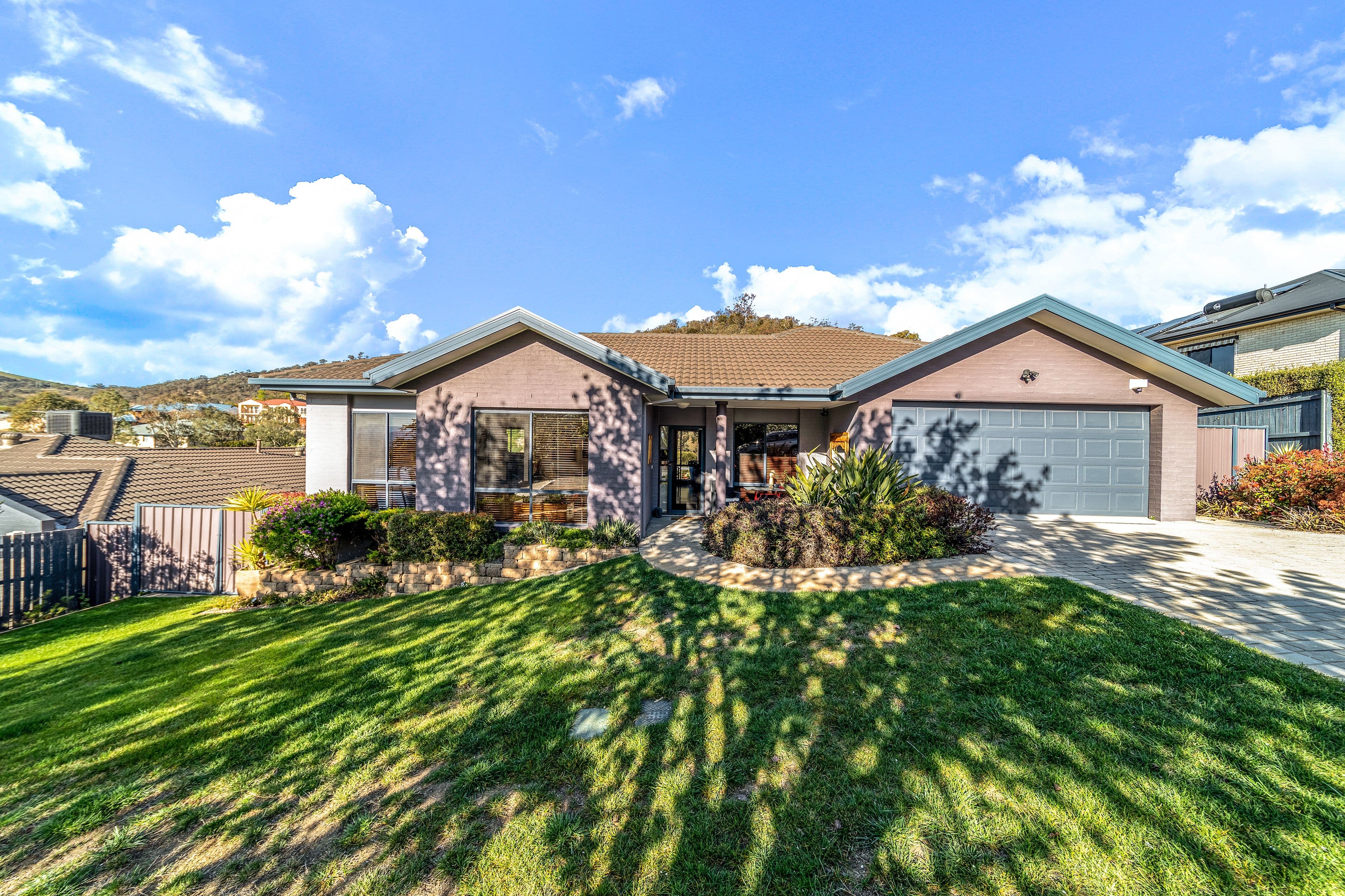 11 Orange Thorn Crescent, Banks ACT 2906, Banks - Thumbnail 2