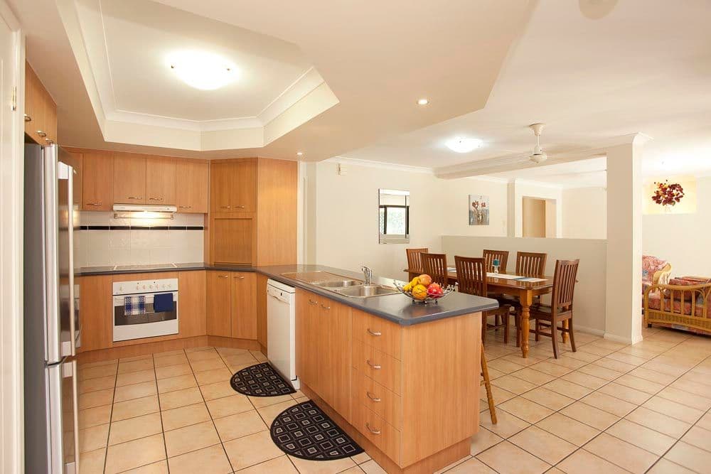 39 Mansfield Place, MANSFIELD QLD 4122, Mansfield - Thumbnail 2