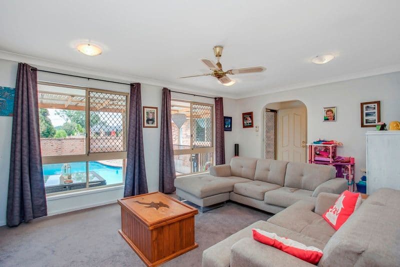 7 Cuckoo Crescent, Burleigh Waters QLD 4220, Burleigh Waters - Thumbnail 2