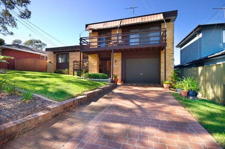 4A Old Bush Road, YARRAWARRAH NSW 2233, Yarrawarrah - Thumbnail 2