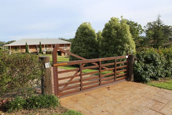 18 Kingfisher Place, BODALLA NSW 2545, Bodalla - Thumbnail 2