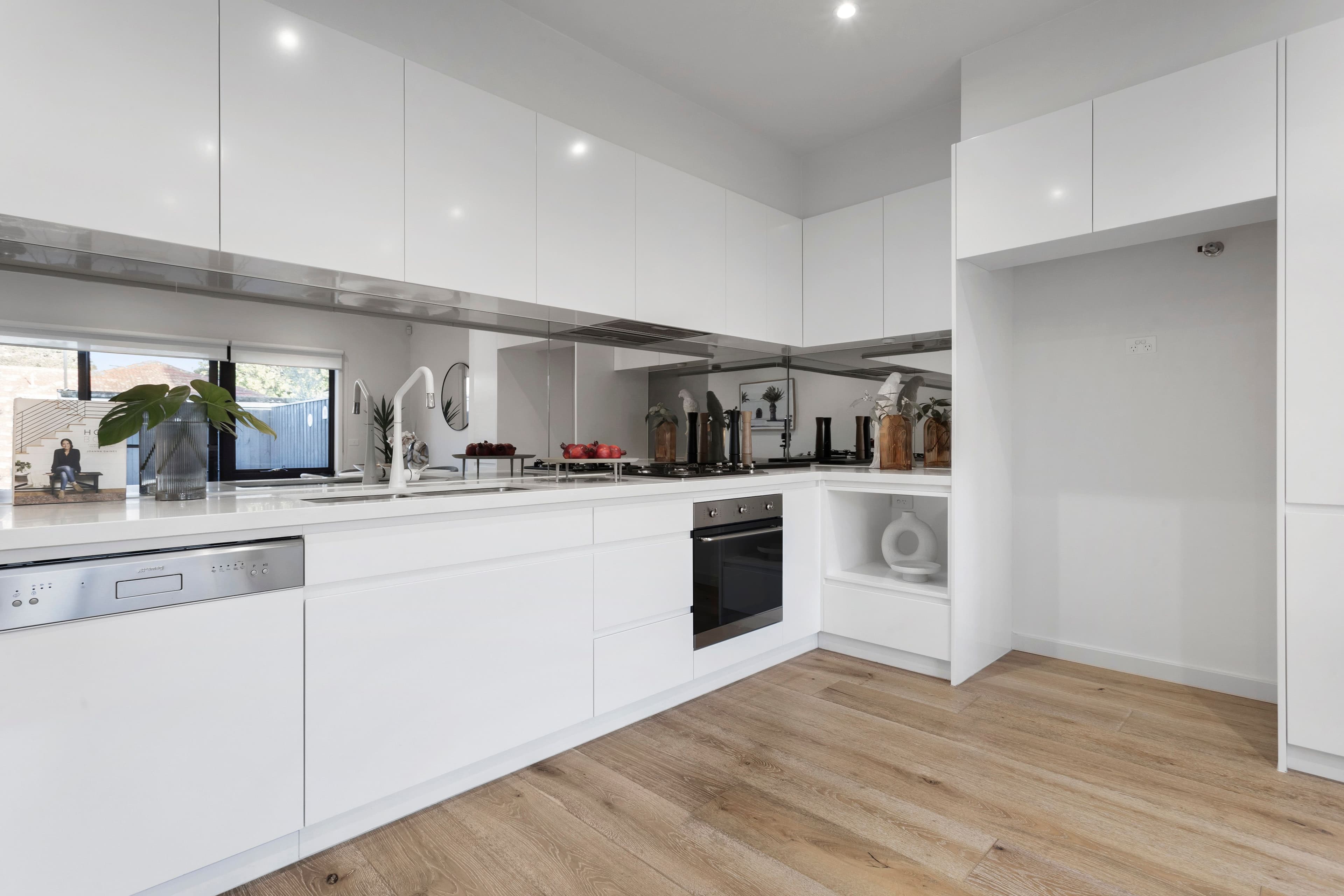 6 Abbington Avenue, Cheltenham VIC 3192, Cheltenham - Thumbnail 3