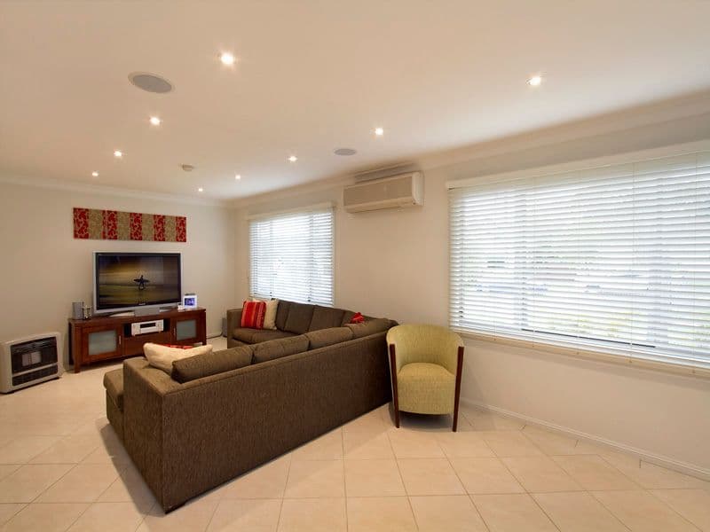 25 Gailes Street, SUTHERLAND NSW 2232, Sutherland - Thumbnail 4