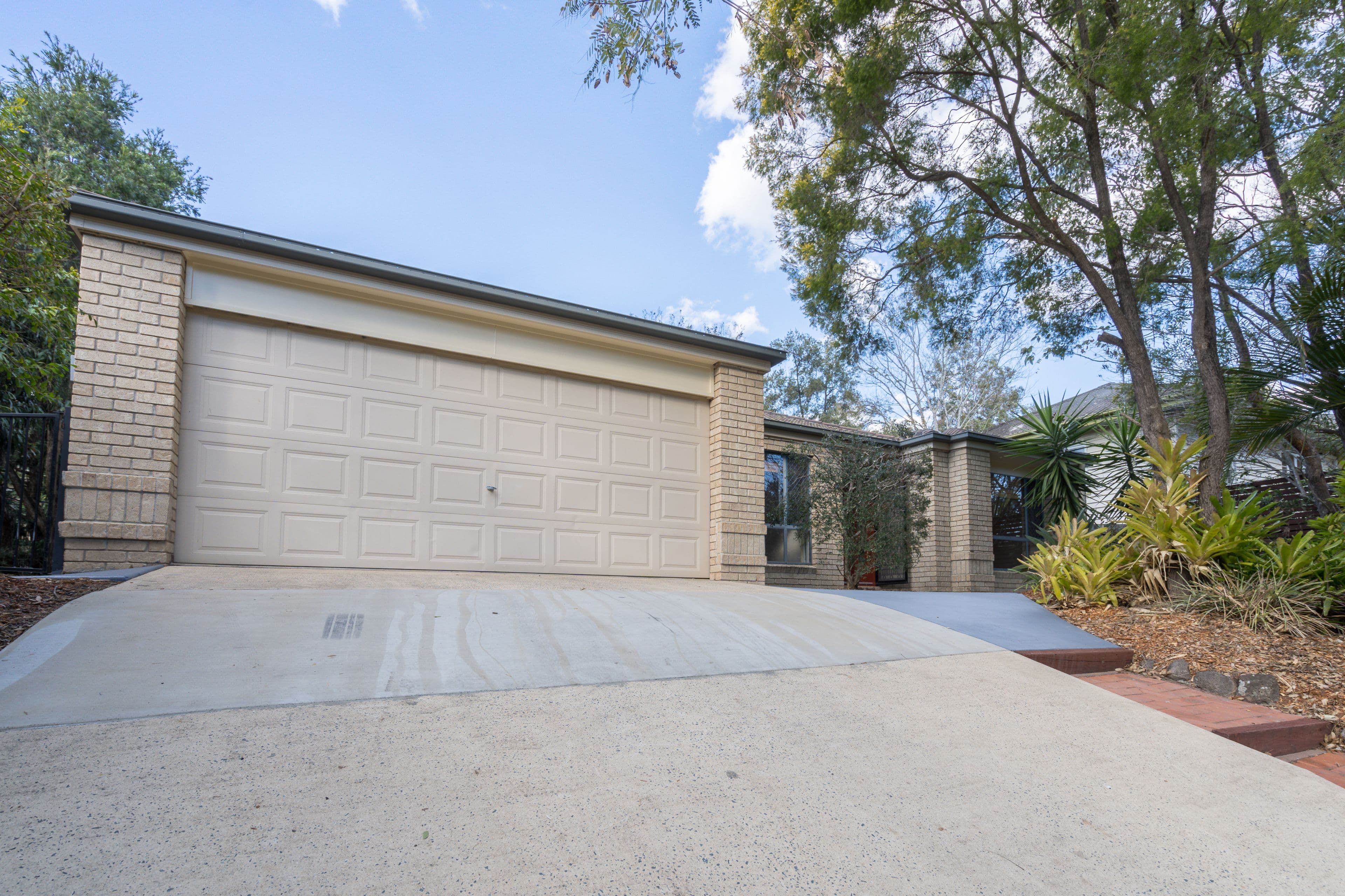 11 Beatty Street, Coalfalls QLD 4305, Coalfalls - Thumbnail 2