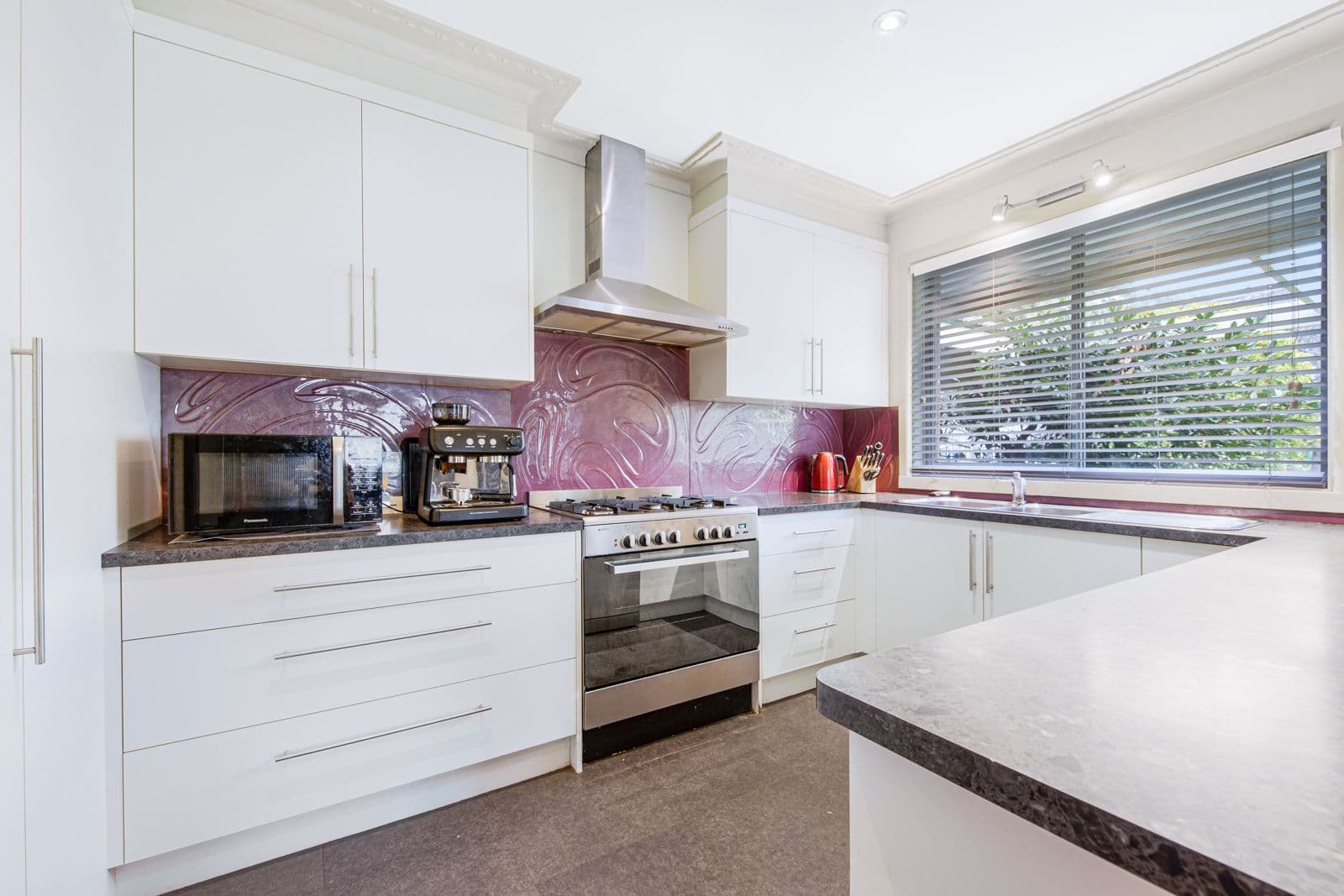 22 Yanigin Drive, Glen Waverley VIC 3150, Glen Waverley - Thumbnail 3