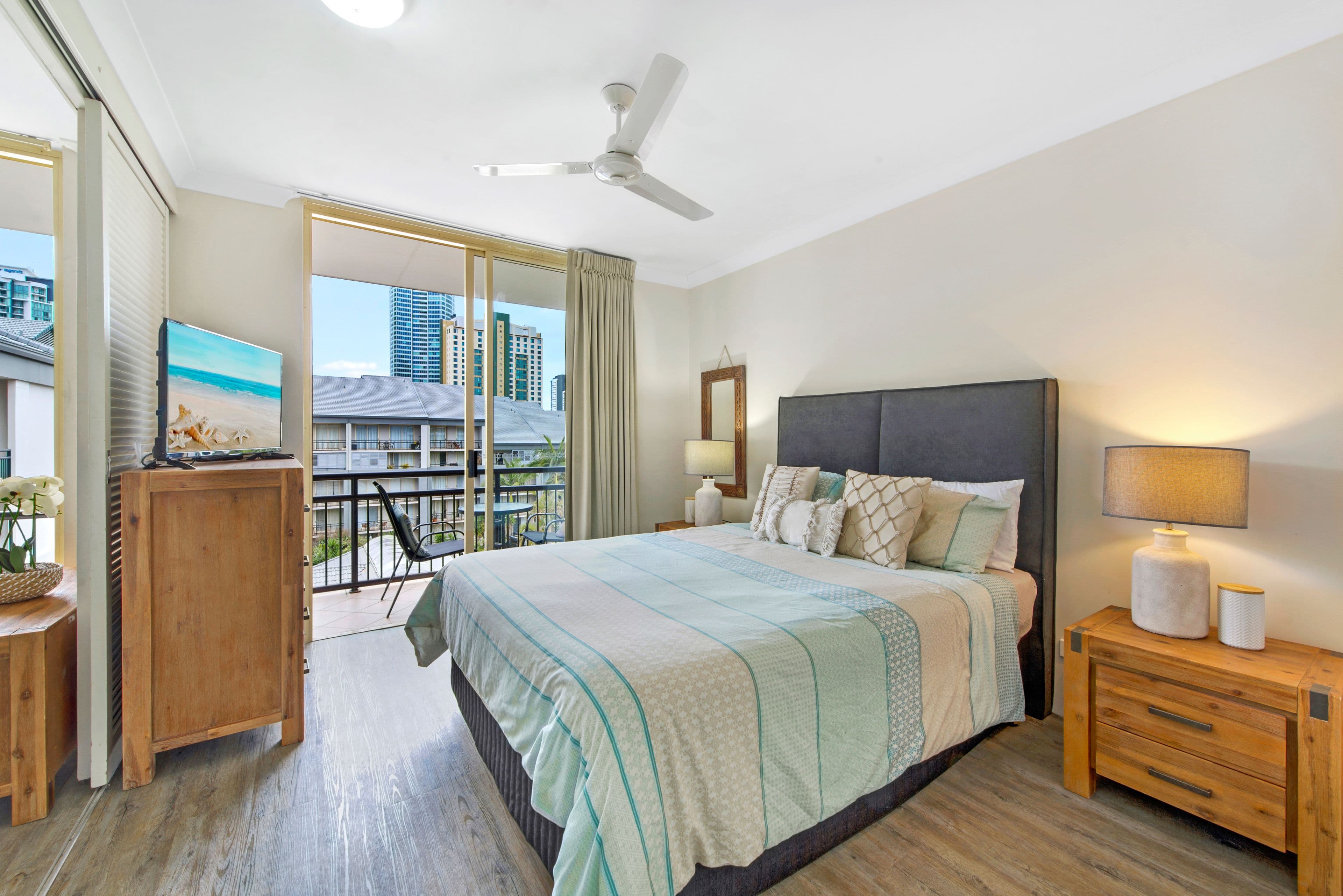 1-8 Paradise Island, Surfers Paradise QLD 4217, Surfers Paradise - Thumbnail 3
