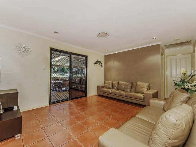 29 Queens Park Circuit, OXENFORD QLD 4210, Oxenford - Thumbnail 5