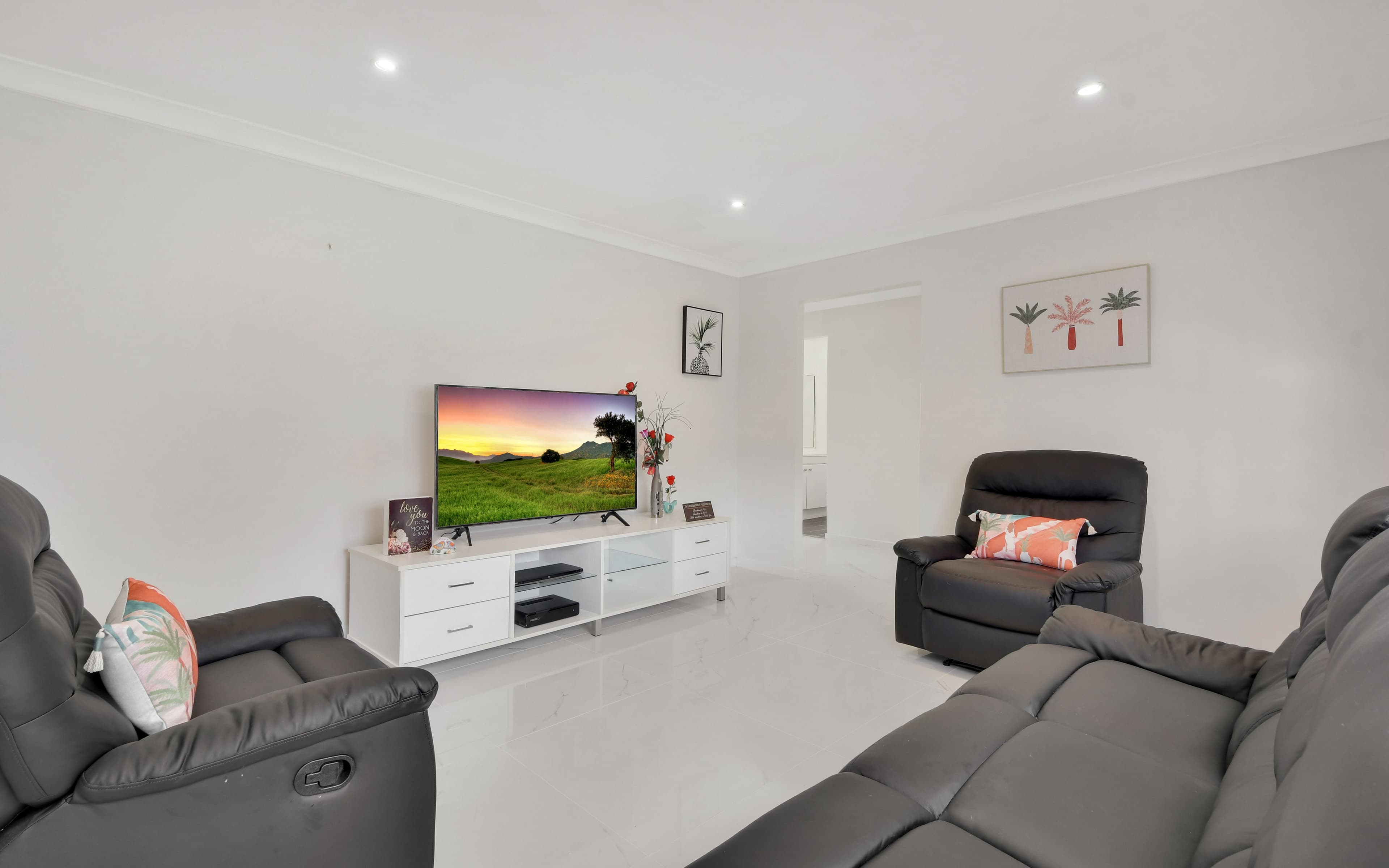 14 Dillwynia Drive, Glenmore Park NSW 2745, Glenmore Park - Thumbnail 2
