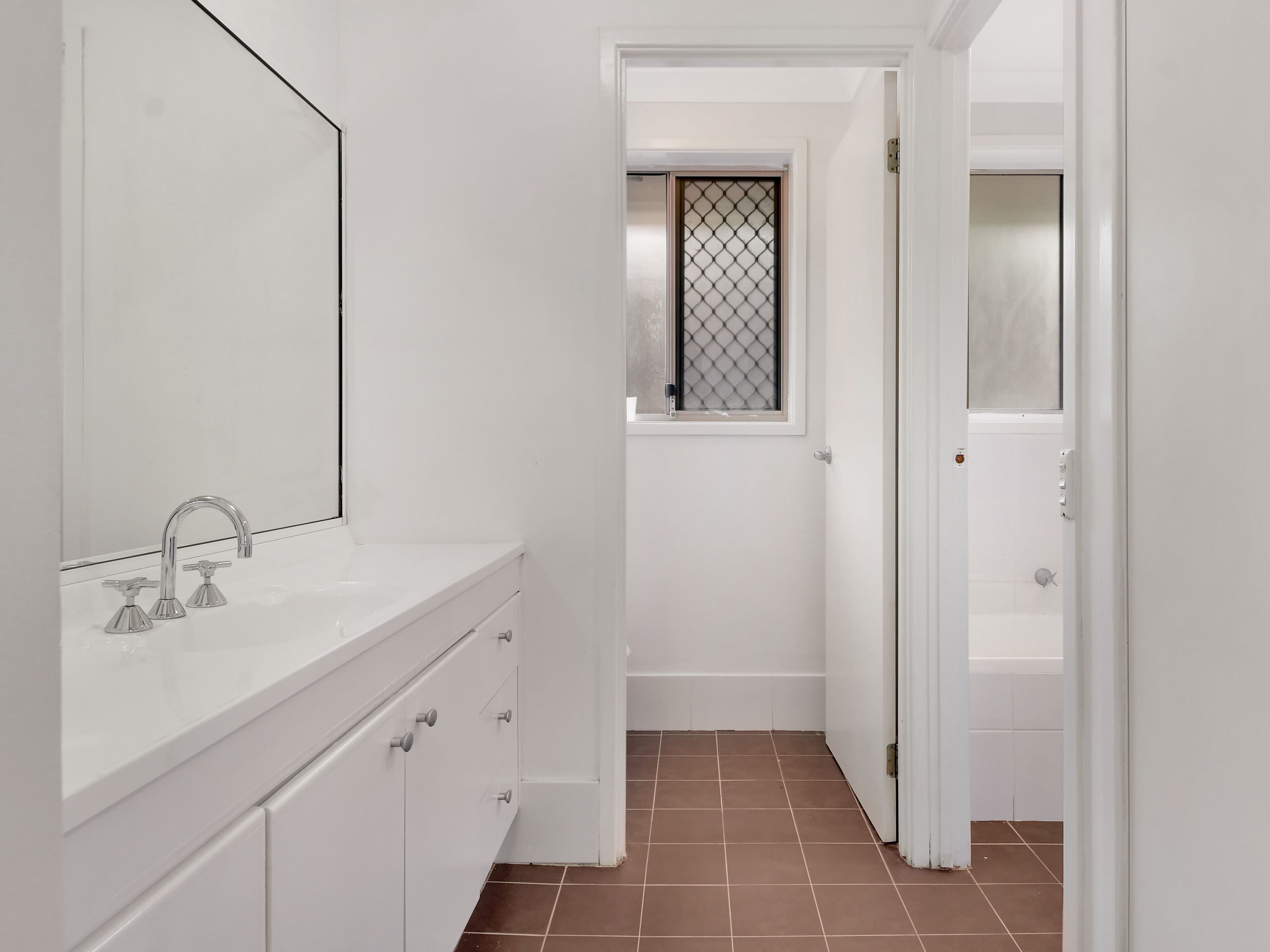 14 Dillwynia Drive, Glenmore Park NSW 2745, Glenmore Park - Thumbnail 8