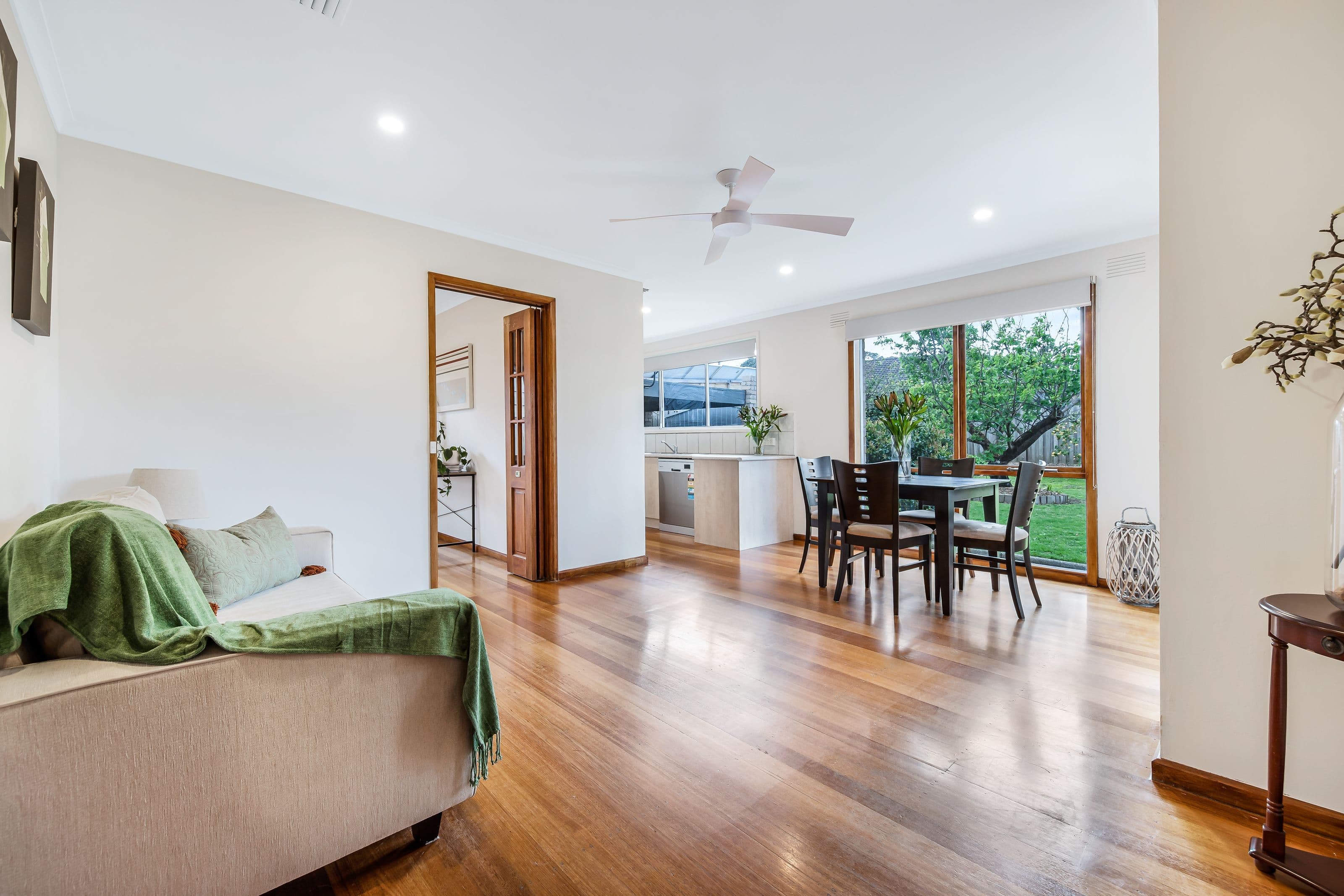20 Farnham Avenue, Wheelers Hill VIC 3150, Wheelers Hill - Thumbnail 4