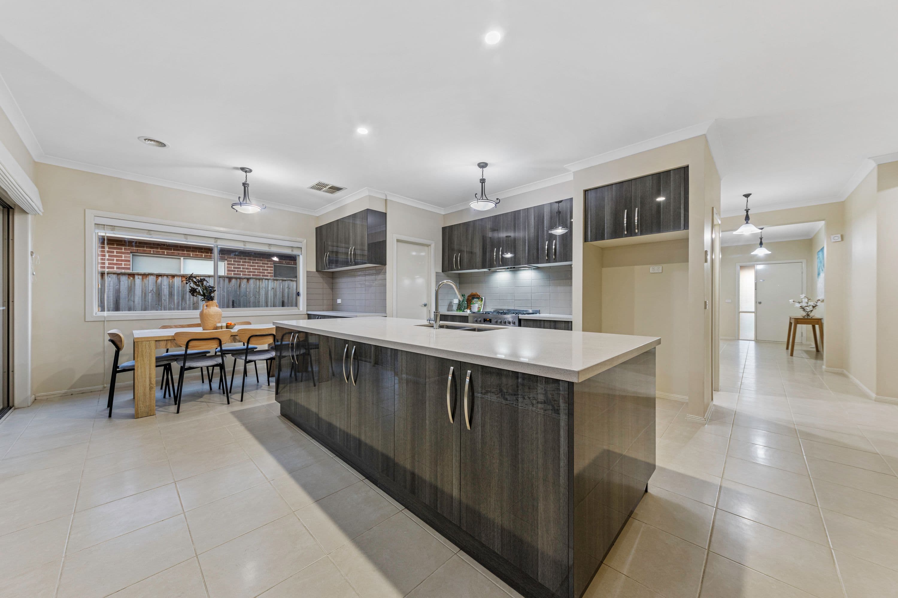 8 Silverleaf Crescent, Officer VIC 3809, Officer - Thumbnail 5