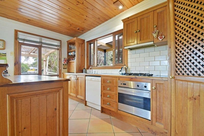 198 main south Road, Yankalilla SA 5203, Yankalilla - Thumbnail 4