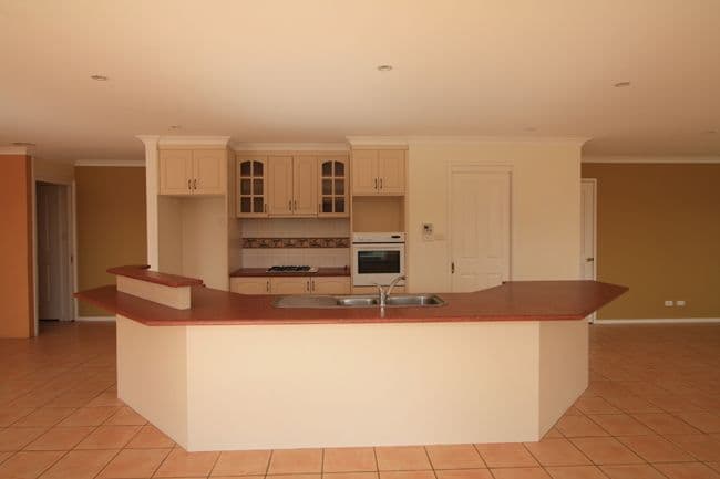 23 McCusker Drive, BUNGENDORE NSW 2621, Bungendore - Thumbnail 5