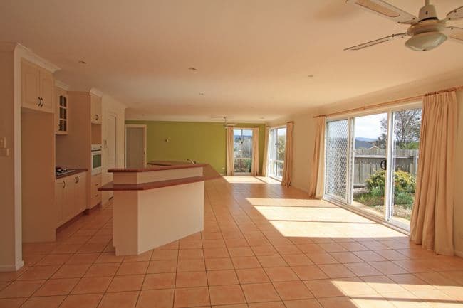 23 McCusker Drive, BUNGENDORE NSW 2621, Bungendore - Thumbnail 6