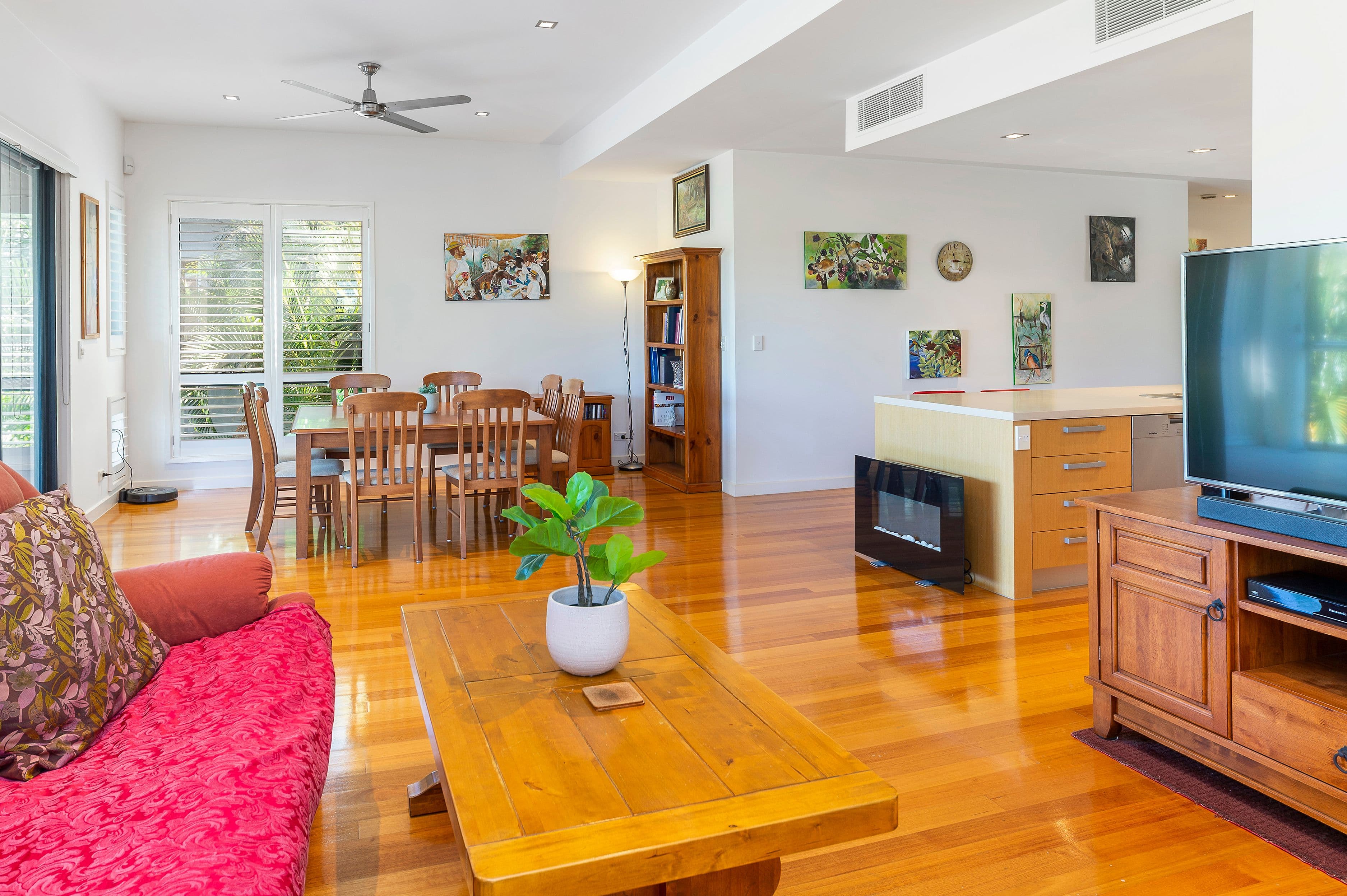 6047 Garda Avenue, Hope Island QLD 4212, Hope Island - Thumbnail 3