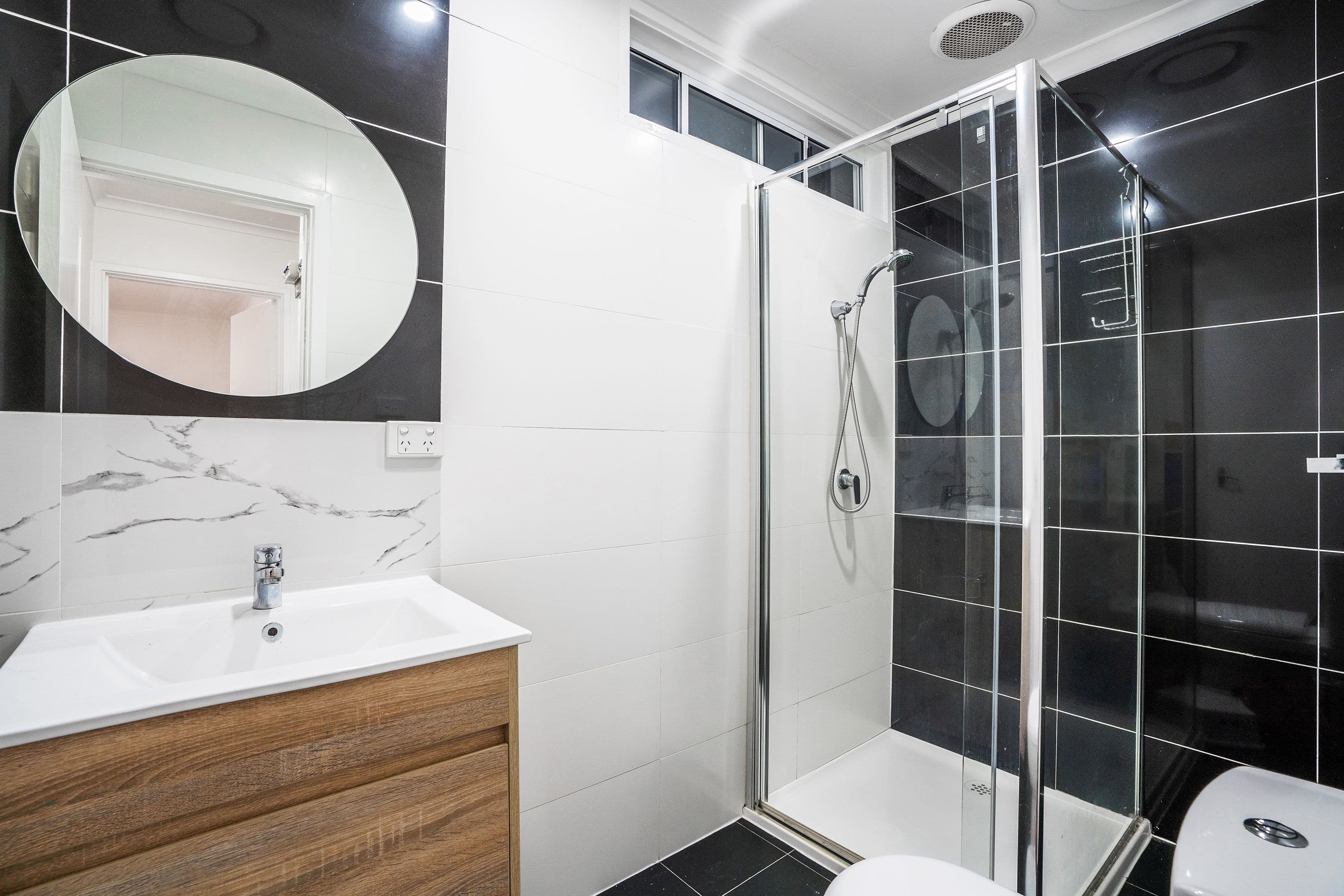 39 Arlington Street, Ringwood VIC 3134, Ringwood - Thumbnail 3