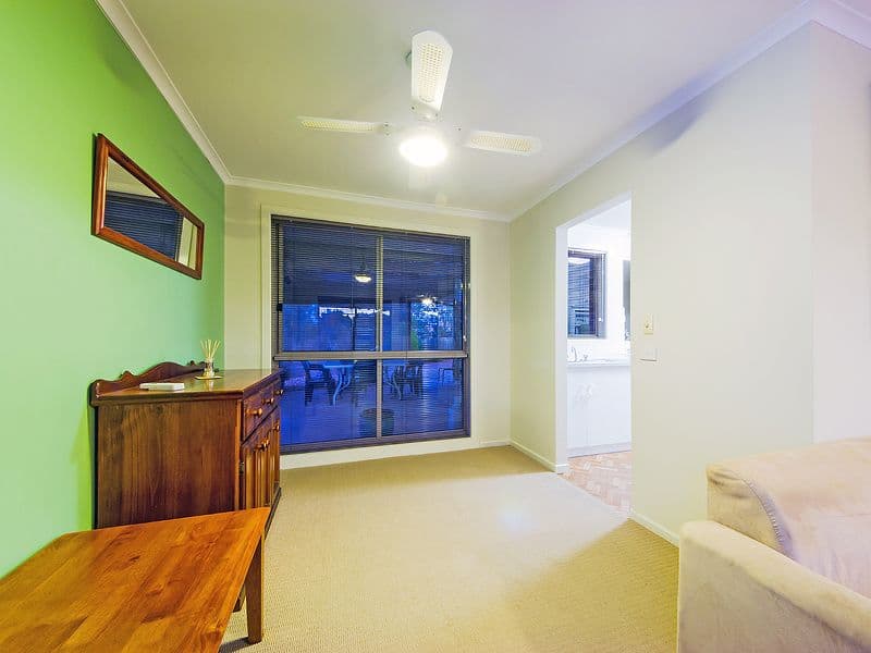 2 Shearwater Court, HOPPERS CROSSING VIC 3029, Hoppers Crossing - Thumbnail 4