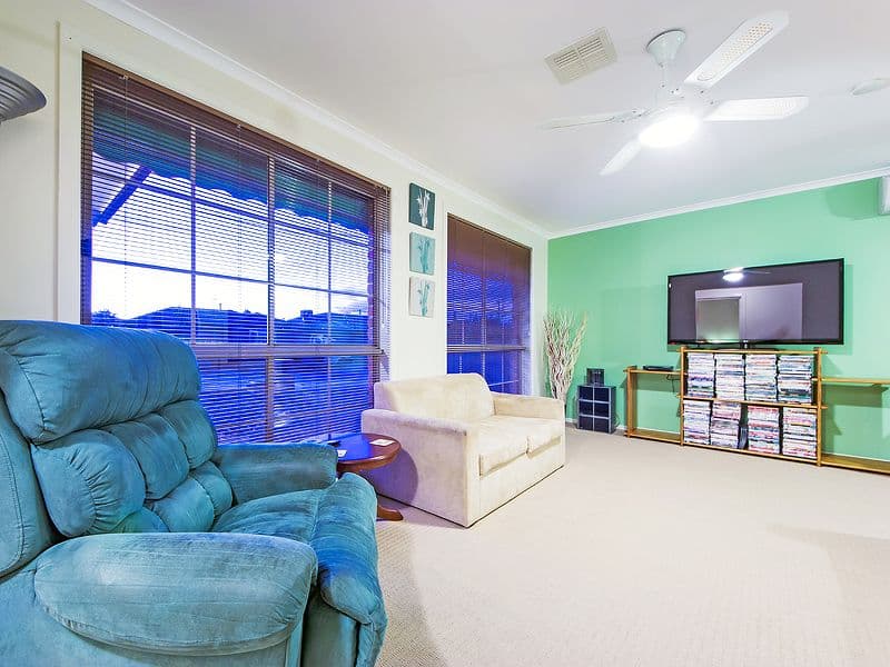 2 Shearwater Court, HOPPERS CROSSING VIC 3029, Hoppers Crossing - Thumbnail 7