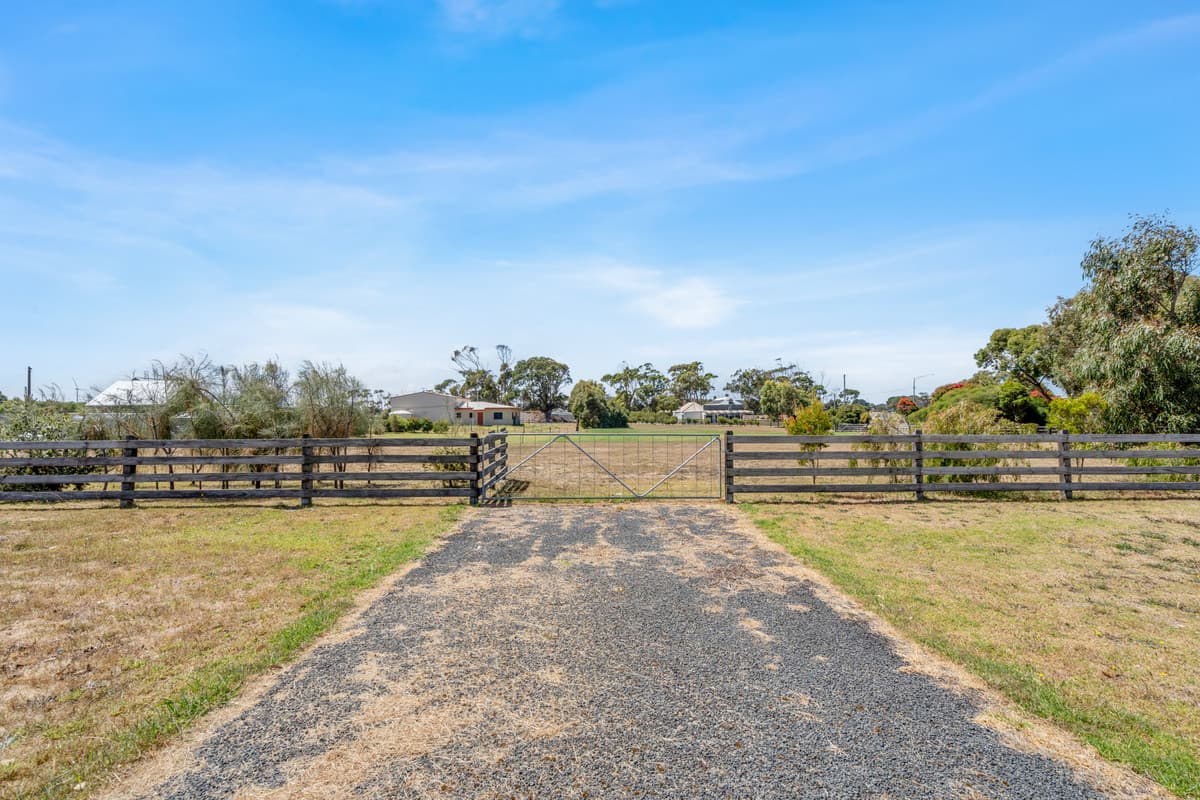 3 Annesley Street, Yambuk VIC 3285, Yambuk - Thumbnail 5