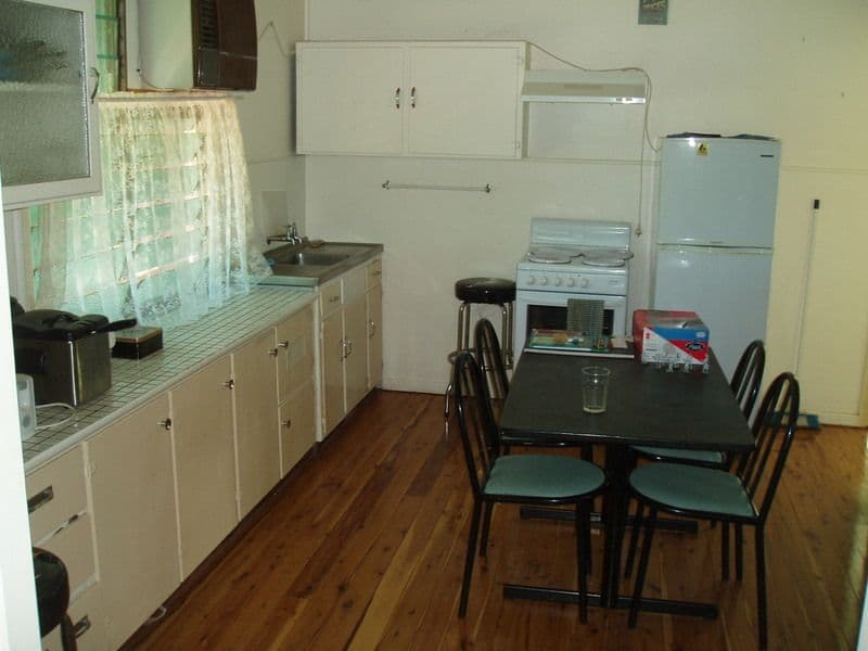 21 Deverell, CHARLEVILLE QLD 4470, Charleville - Thumbnail 3
