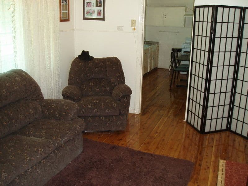 21 Deverell, CHARLEVILLE QLD 4470, Charleville - Thumbnail 4