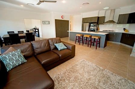 36 Picnic Creek Drive, COOMERA QLD 4209, Coomera - Thumbnail 4