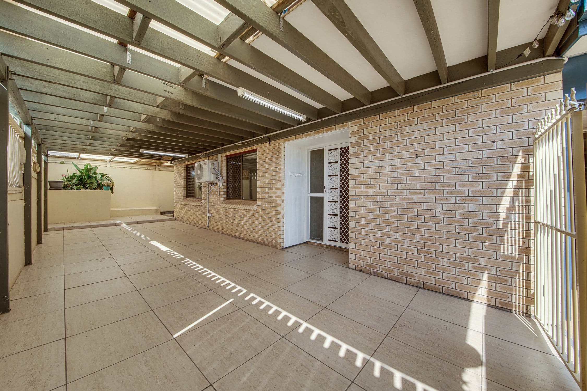 52 Beak Street, New Auckland QLD 4680, New Auckland - Thumbnail 3