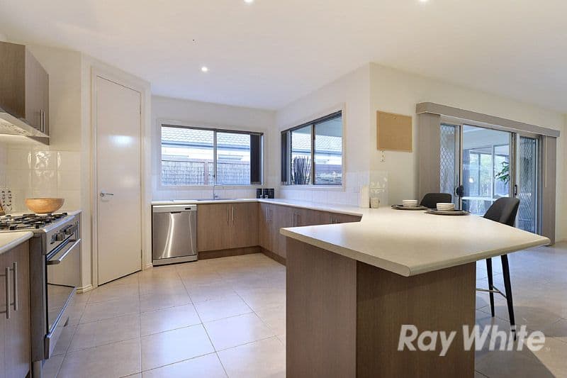 28 Melington Drive, Lyndhurst VIC 3975, Lyndhurst - Thumbnail 5