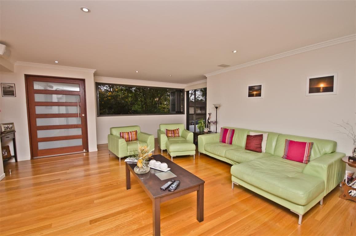 36 Kuranga Avenue, SOUTHPORT QLD 4215, Southport - Thumbnail 4
