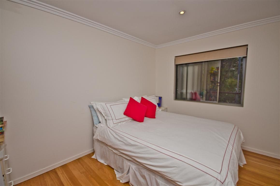 36 Kuranga Avenue, SOUTHPORT QLD 4215, Southport - Thumbnail 8