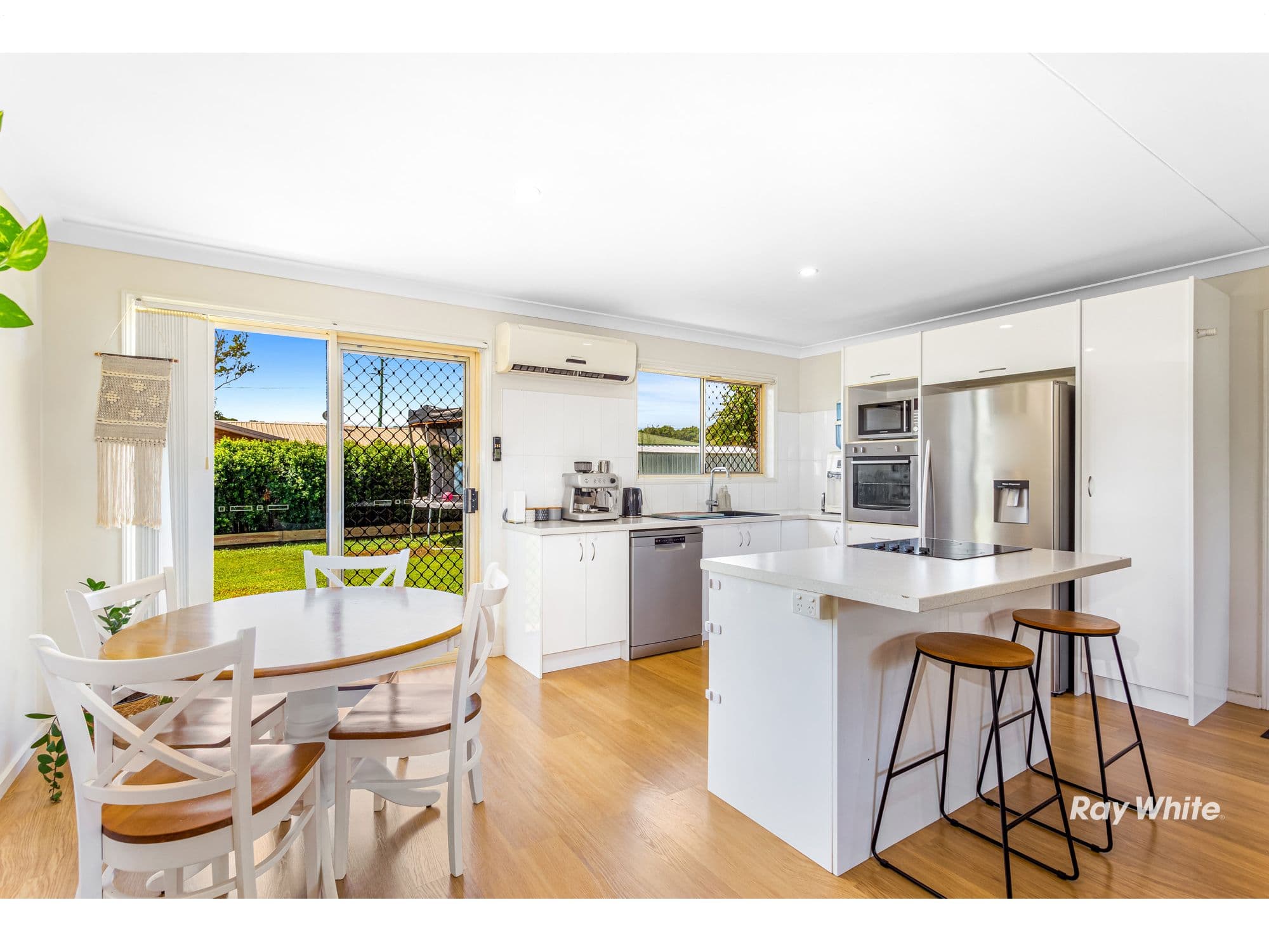 9 Ashgrove Crescent, Taranganba QLD 4703, Taranganba - Thumbnail 3