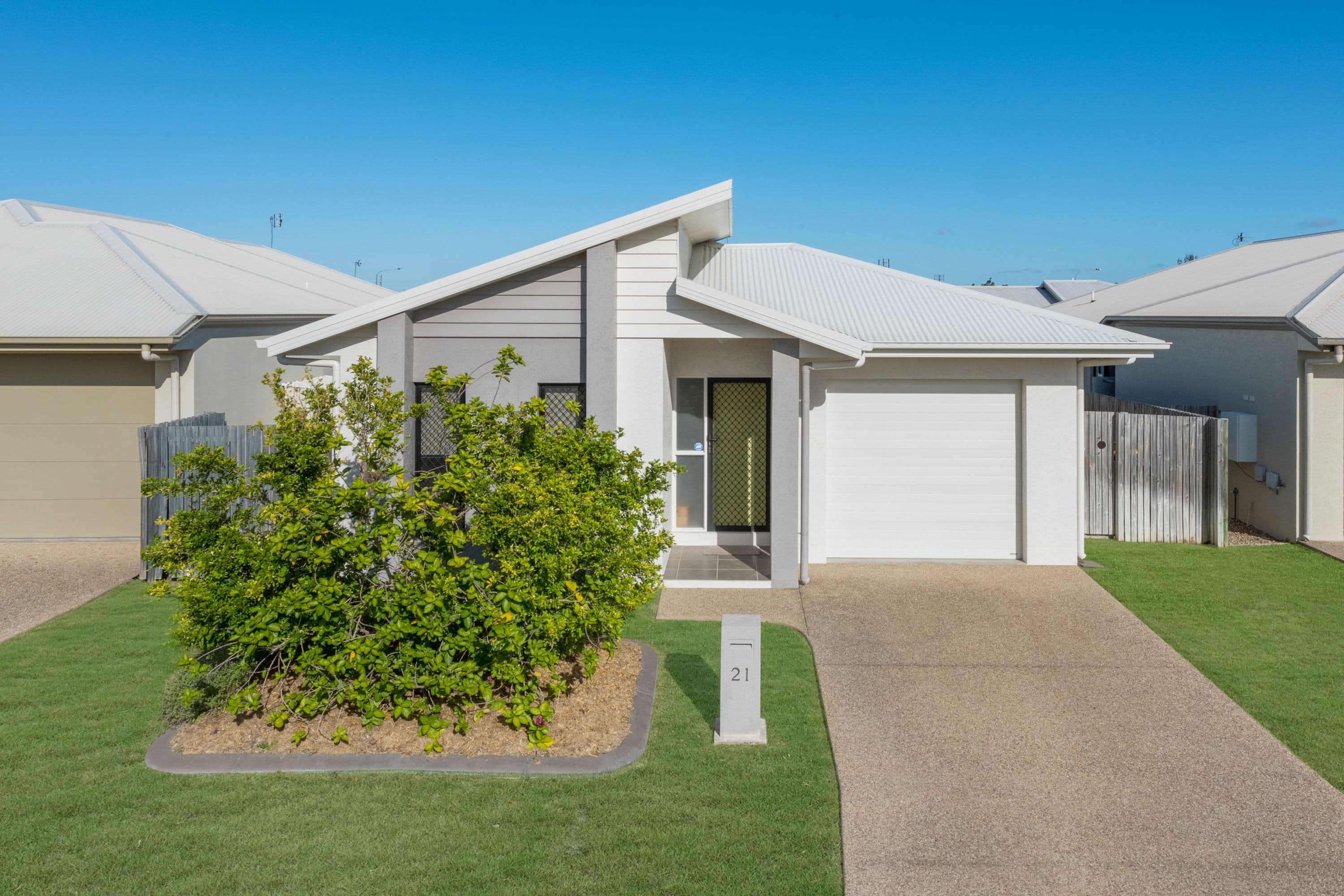 21 Dahlia Street, Burdell QLD 4818, Burdell - Image 1
