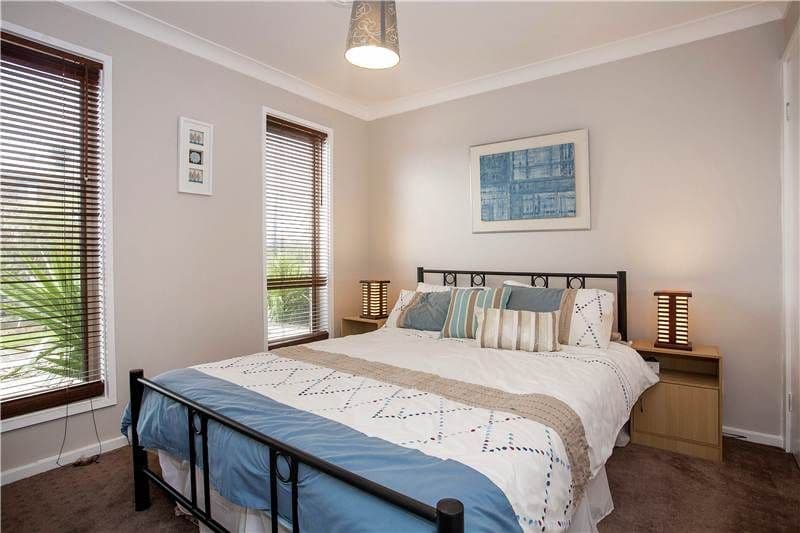 21 Grandlakes Way, LARA VIC 3212, Lara - Thumbnail 6