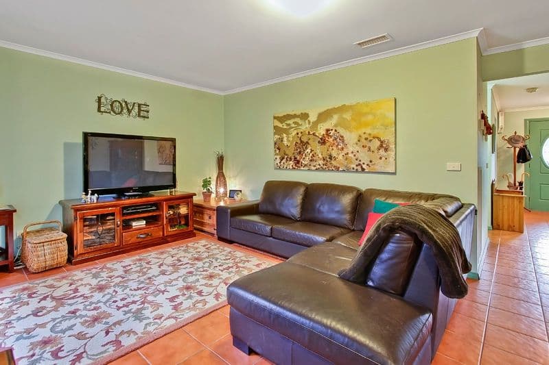 12 Woodview Place, KNOXFIELD VIC 3180, Knoxfield - Thumbnail 6