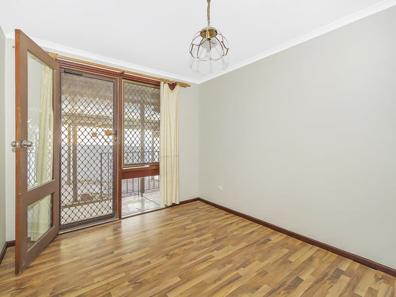 42 Fuller Crescent, Elizabeth East - Thumbnail 6