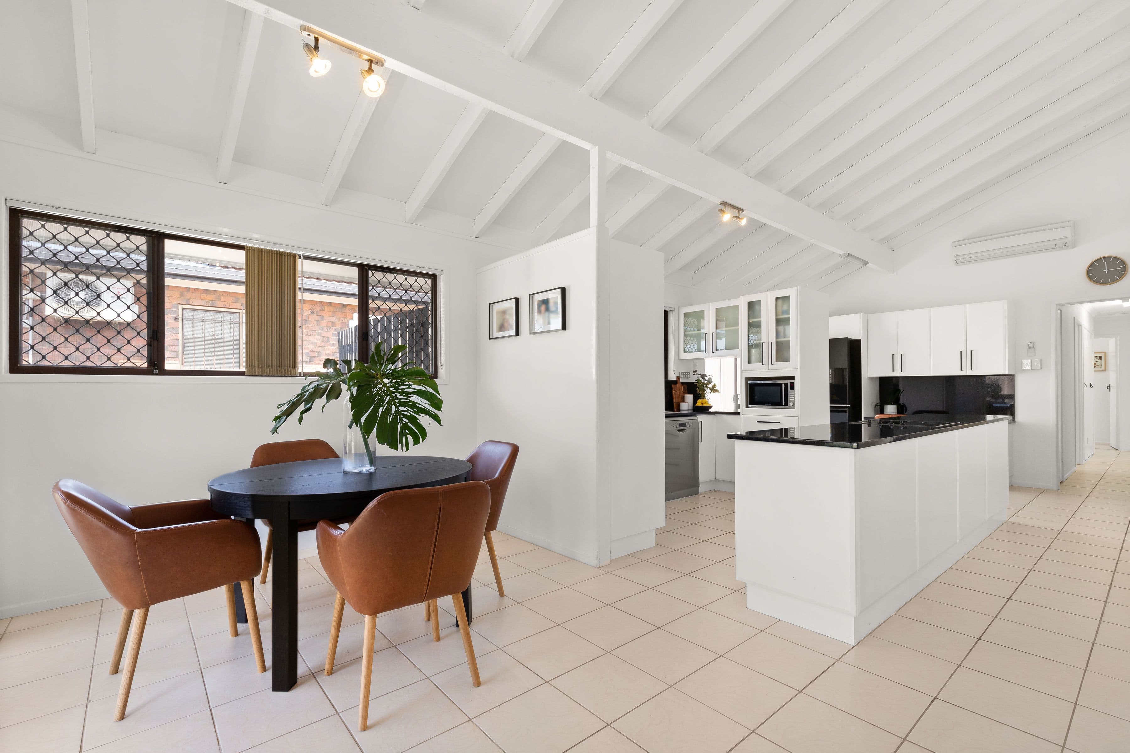 18 Whites Road, Chermside West QLD 4032, Chermside West - Thumbnail 4