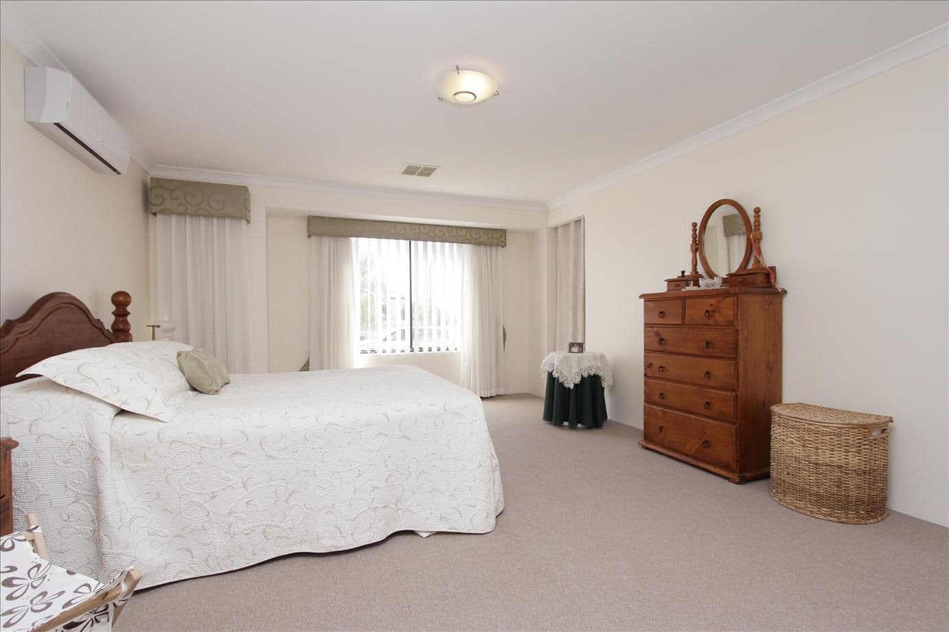 111 Granesse Drive, ELLENBROOK WA 6069, Ellenbrook - Thumbnail 3