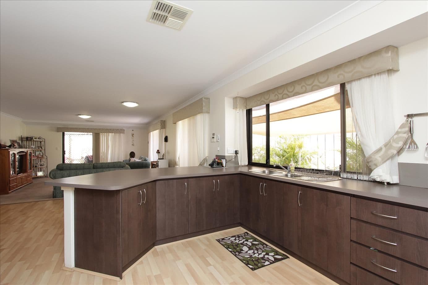 111 Granesse Drive, ELLENBROOK WA 6069, Ellenbrook - Thumbnail 8