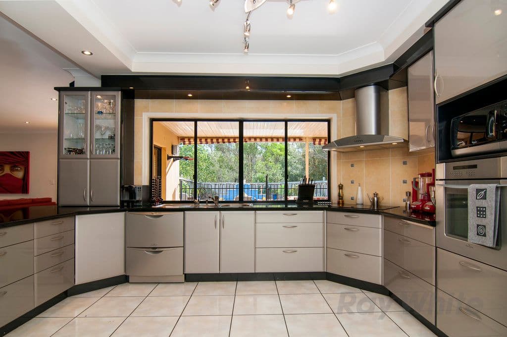 11 Wallum Drive, PARKINSON QLD 4115, Parkinson - Thumbnail 2