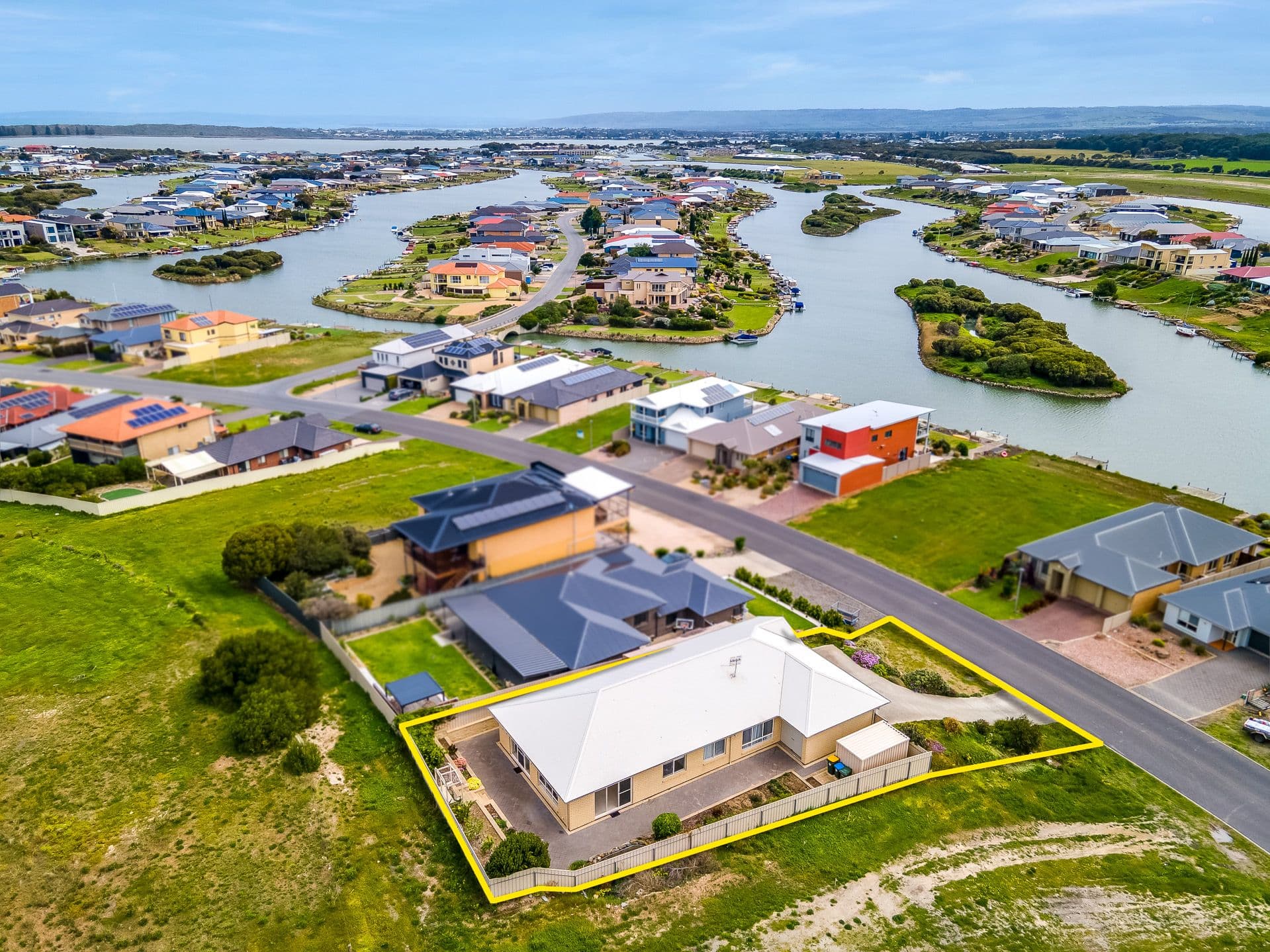 162 Excelsior Parade, Hindmarsh Island SA 5214, Hindmarsh Island - Thumbnail 3