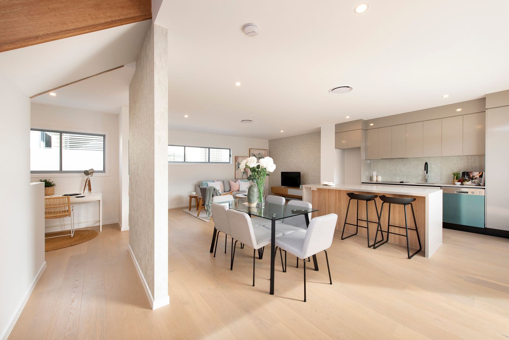 29 Cambridge Street, Carina Heights QLD 4152, Carina Heights - Thumbnail 3