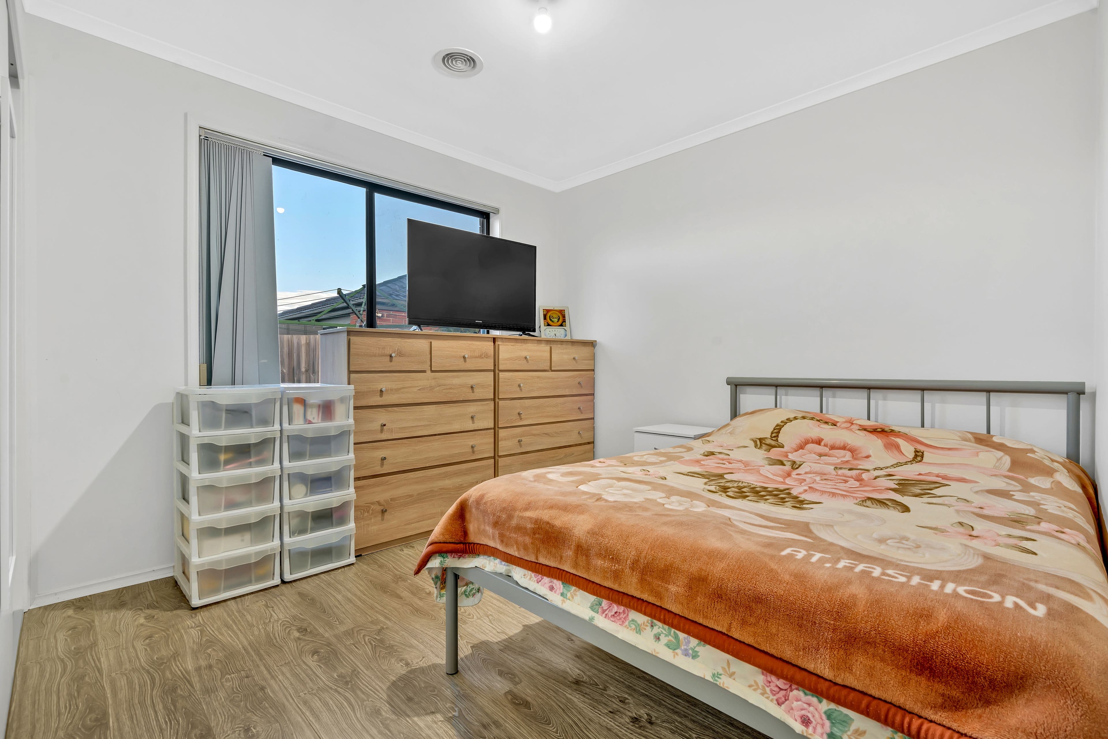 20 Southern Cross Drive, Roxburgh Park VIC 3064, Roxburgh Park - Thumbnail 7