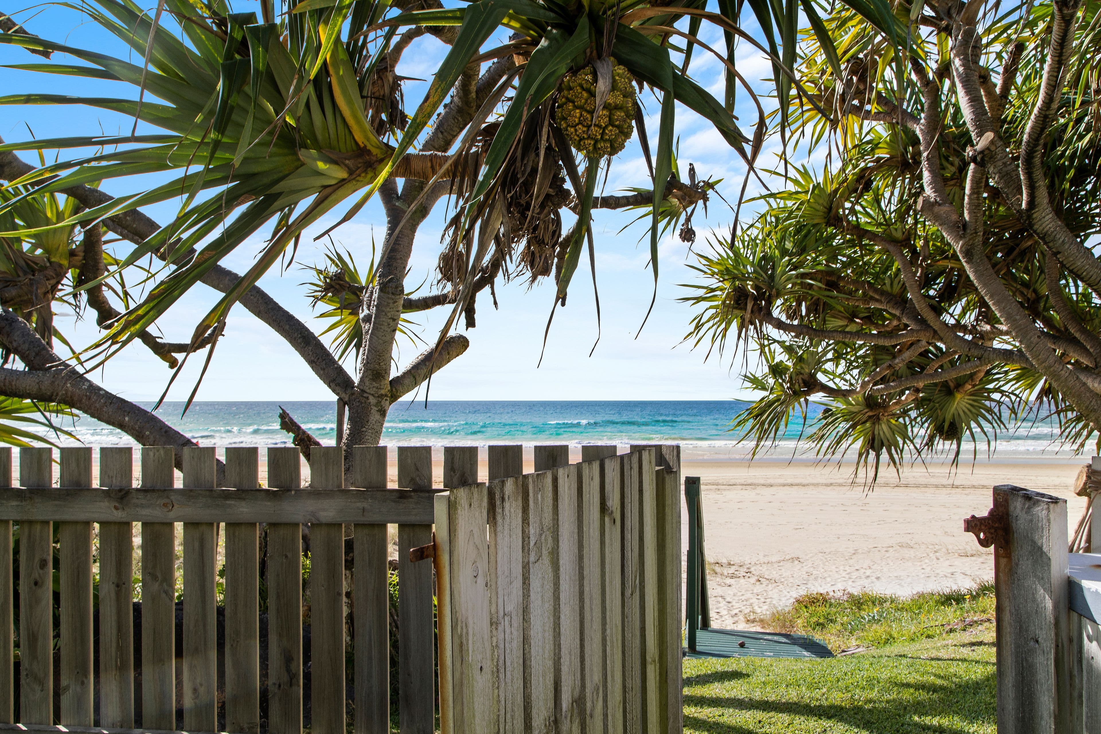 13E Ocean View Easement, Mermaid Beach QLD 4218, Mermaid Beach - Thumbnail 2