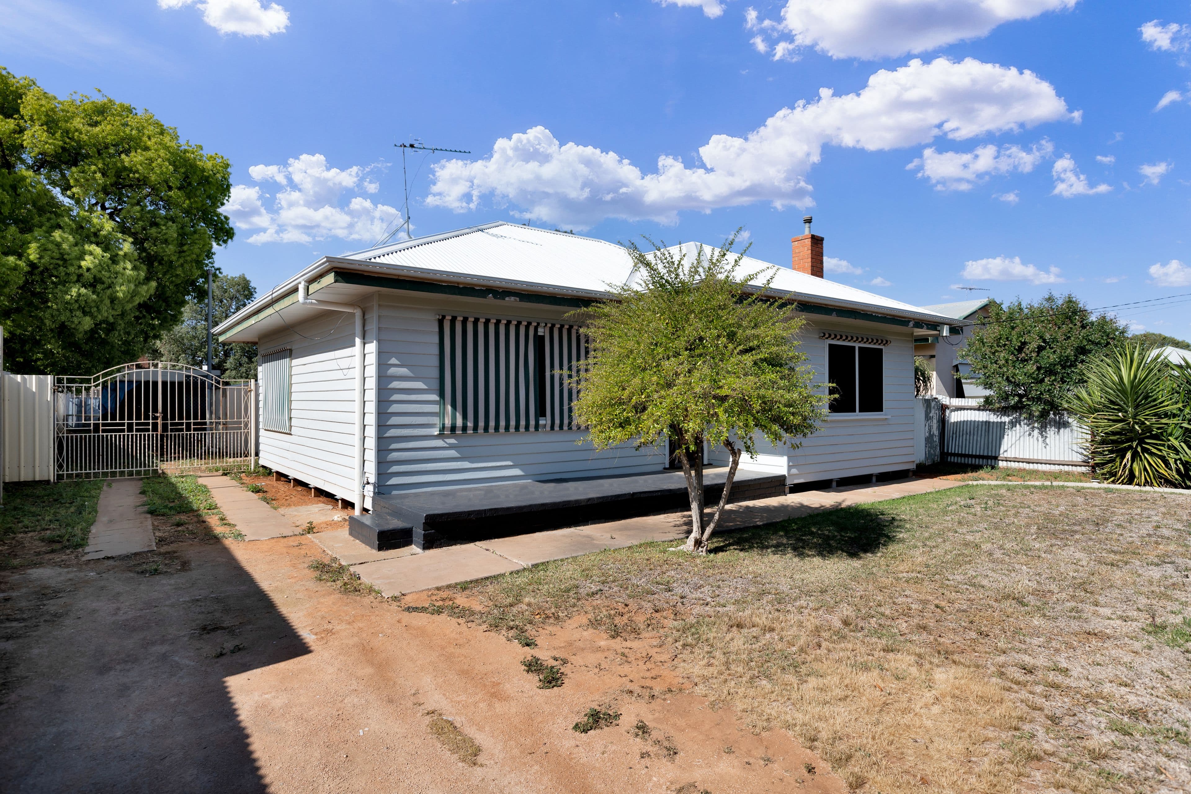 96 Hawthorn Grove, Mildura VIC 3500, Mildura - Thumbnail 2