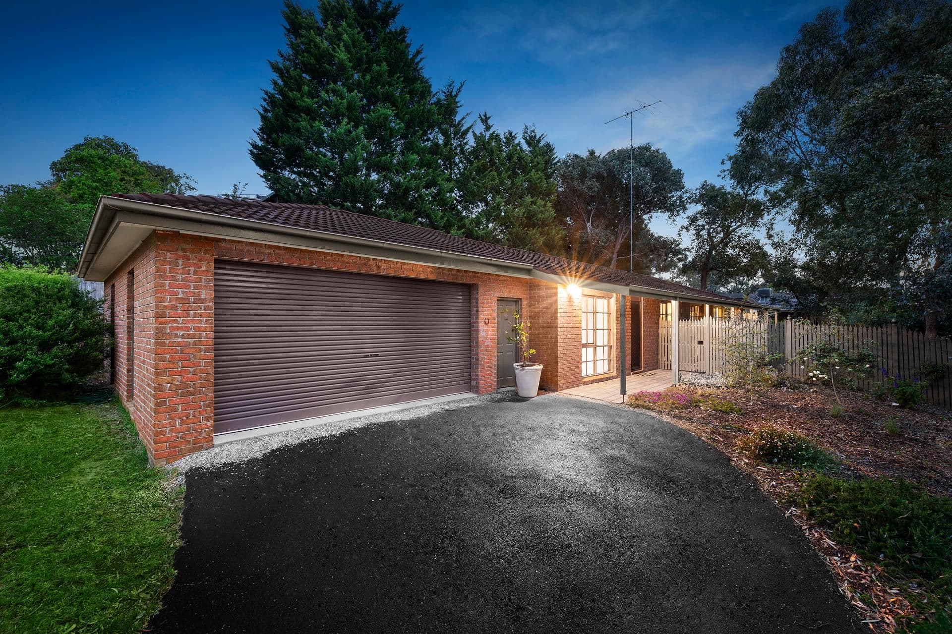 53 Hillingdon Drive, Diamond Creek VIC 3089, Diamond Creek - Thumbnail 2
