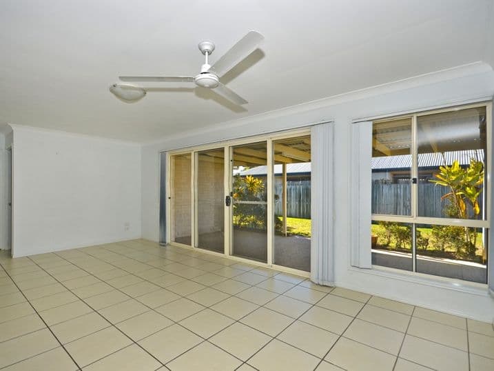 6 Kilbride Court, CALOUNDRA WEST QLD 4551, Caloundra West - Thumbnail 4