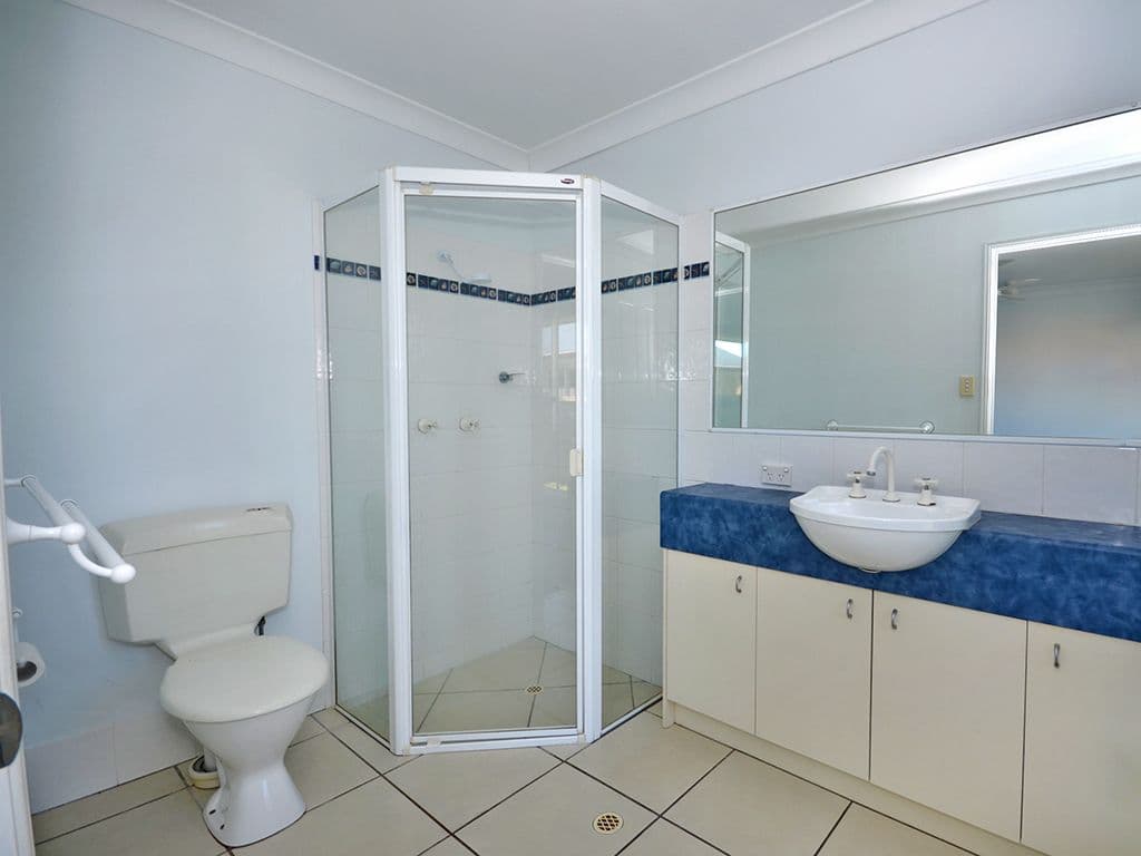 6 Kilbride Court, CALOUNDRA WEST QLD 4551, Caloundra West - Thumbnail 8