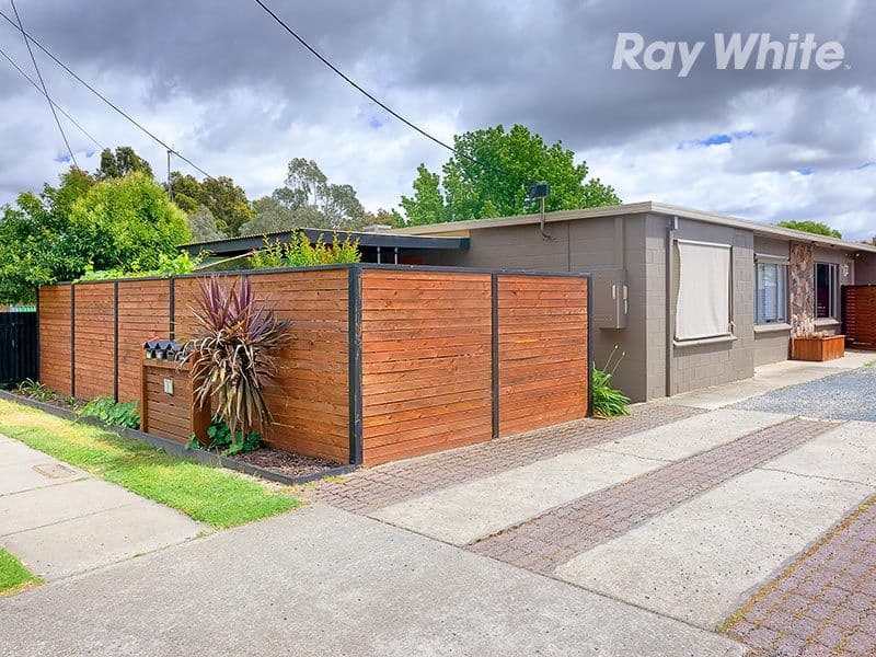 38 Lawrence Street, WODONGA VIC 3690, Wodonga - Image 1