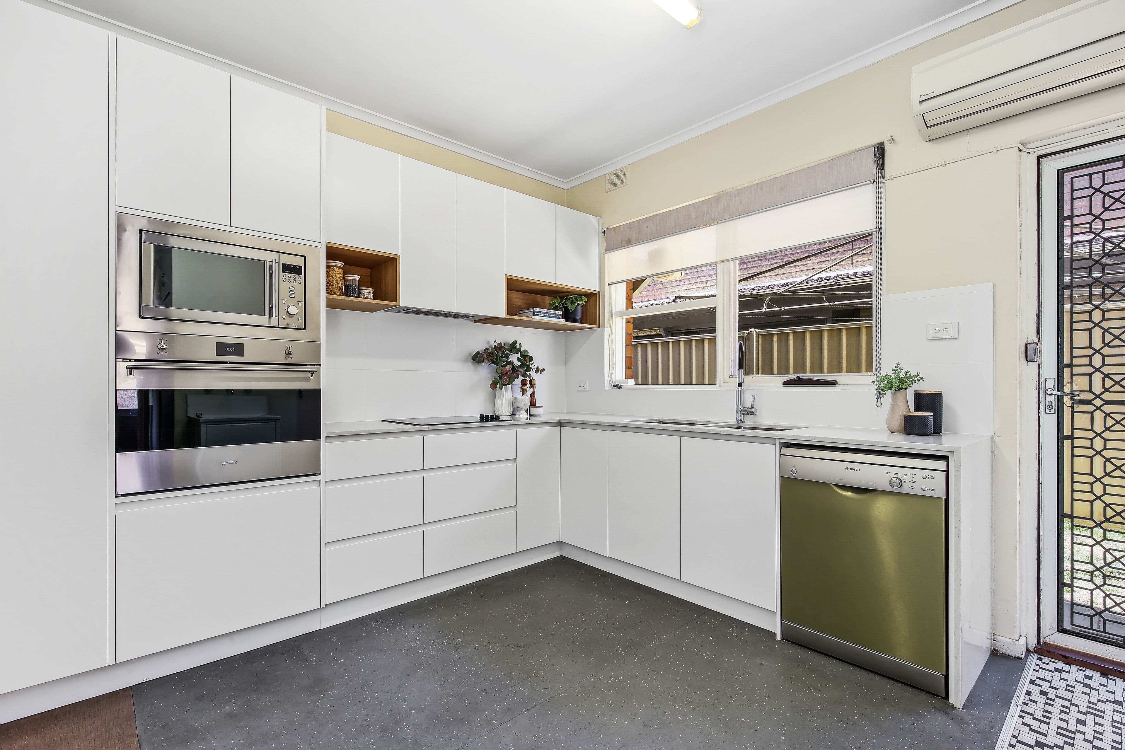 6 Byron Street, Glenelg SA 5045, Glenelg - Thumbnail 3