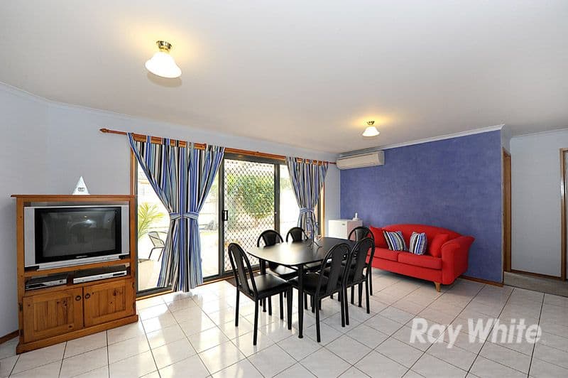 10 England Walk, NARRE WARREN SOUTH VIC 3805, Narre Warren South - Thumbnail 4